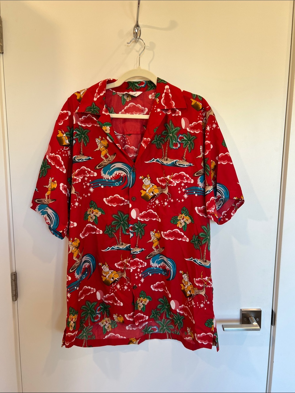 Red Tropical Santa Print Short-Sleeve Button-Down Shirt